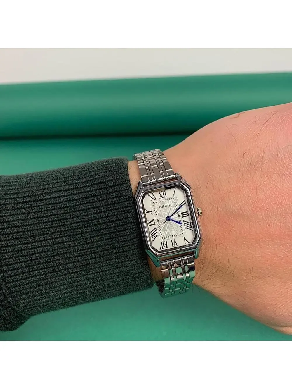 Y2k 2000s vintage style essential minimalist retro stainless steel cute